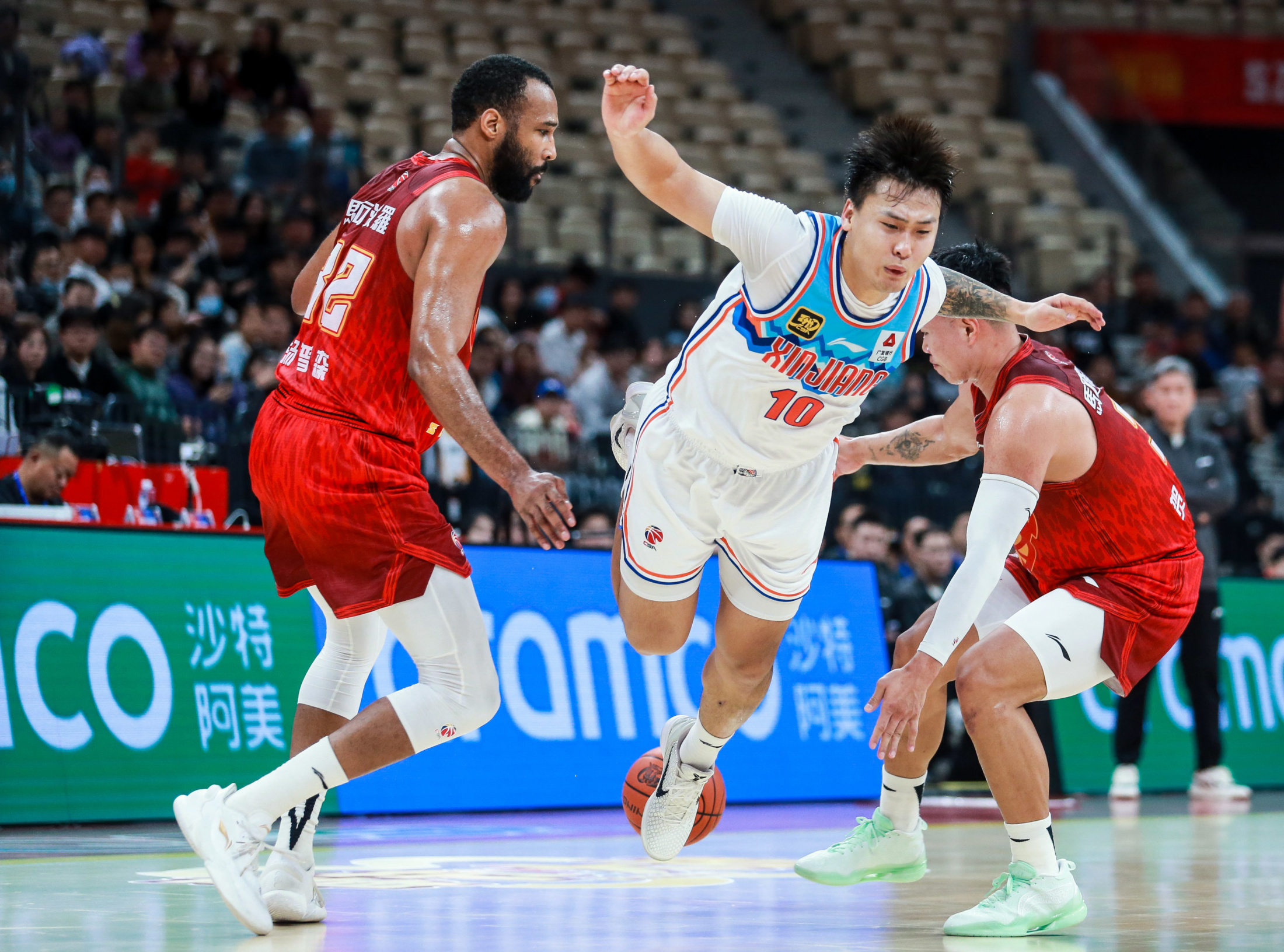 包含CBA常规赛转会期再迎强敌，阿森纳临场应变，主帅态度——话题不断，细节决定成败的词条