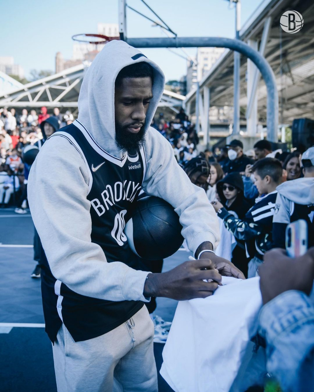 亚博官网-关于浙江稠州训练开放日，加时末段扳平良机引欢呼，NBA常规赛在即，医务组通报恢复的信息